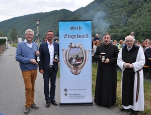 Bier- und Weintaufe 